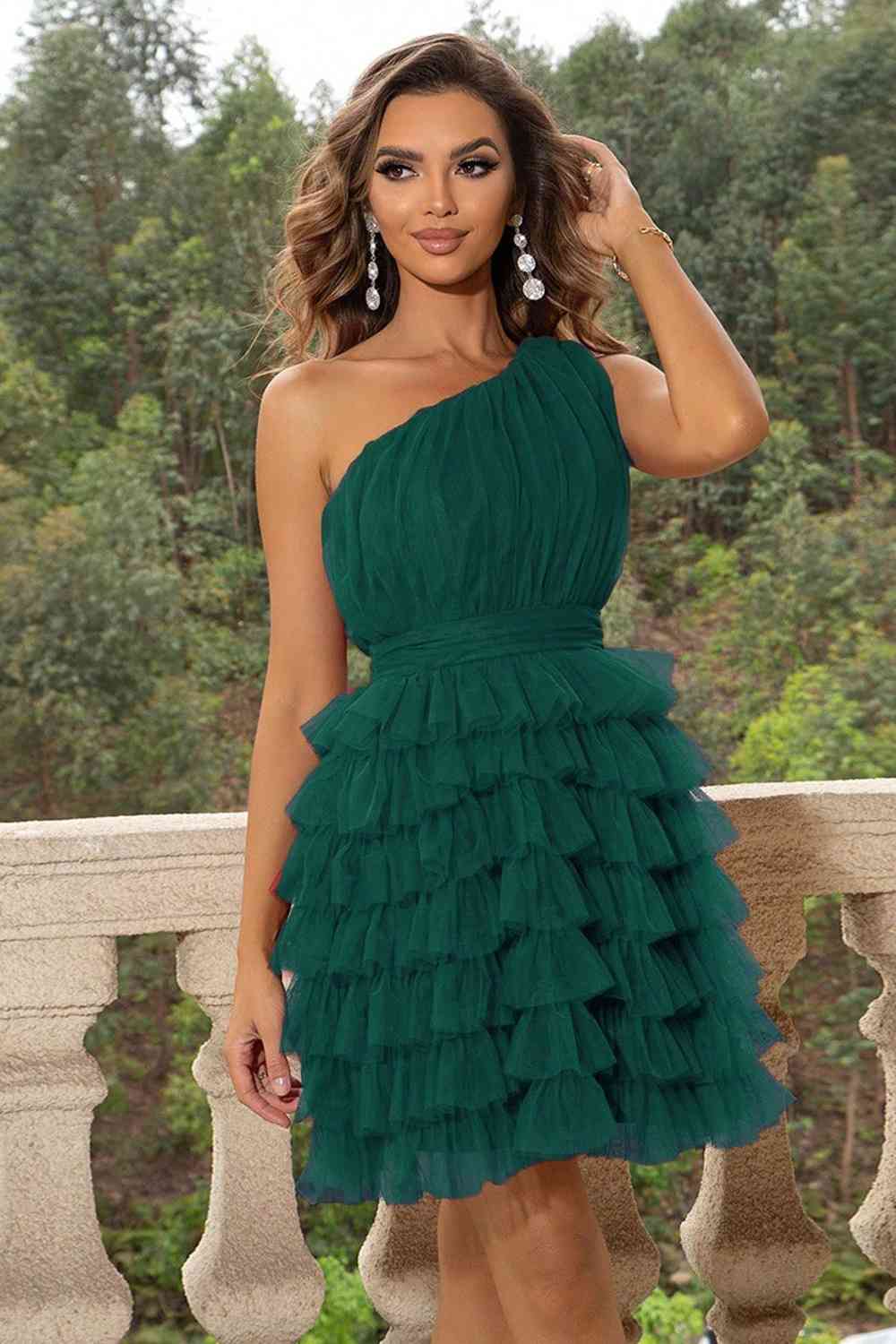 One-Shoulder Sleeveless Tiered Dress – Effortlessly Elegant Evening Look
